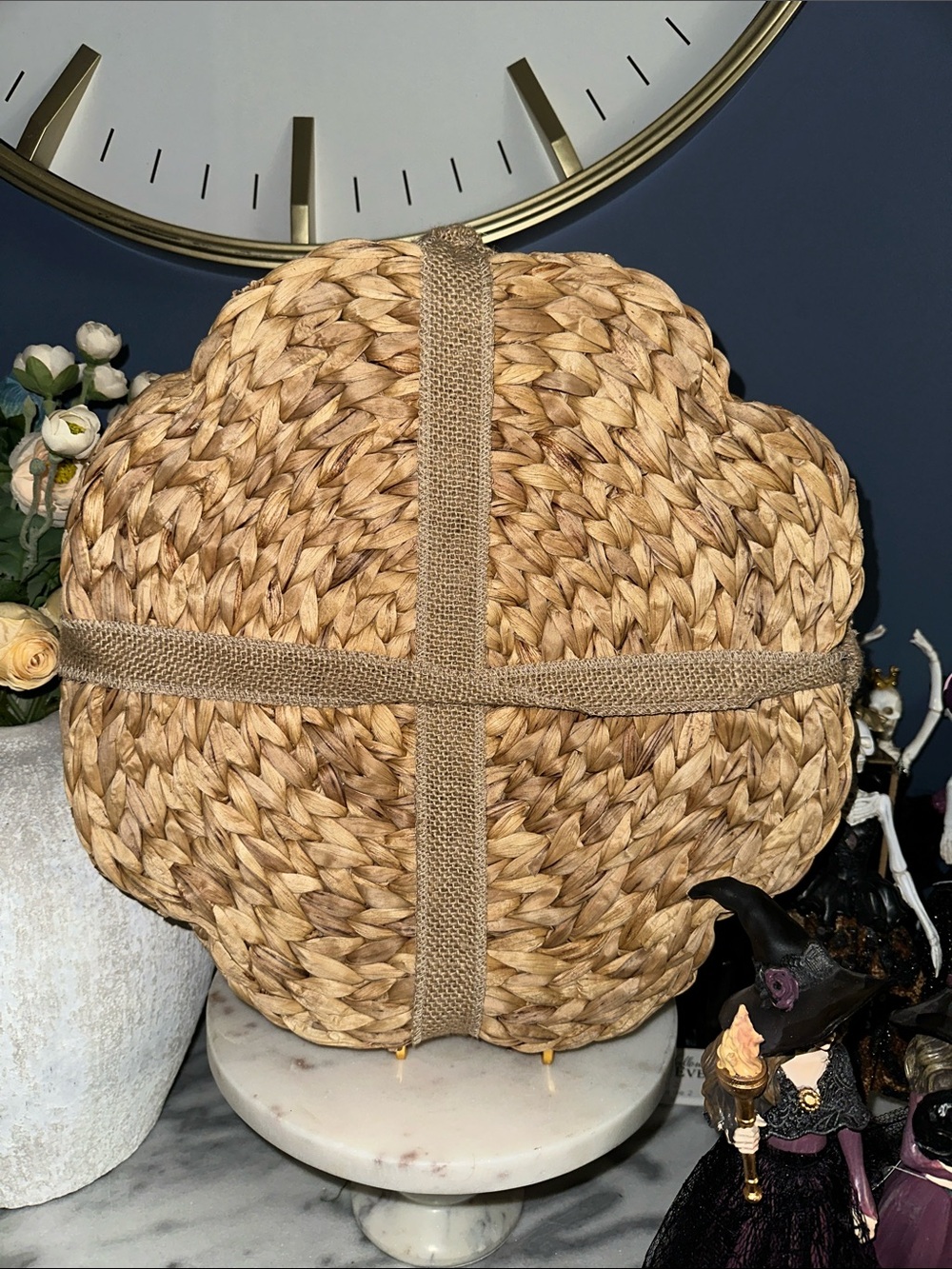 Handwoven Natural Seagrass scalloped placemats set of 4